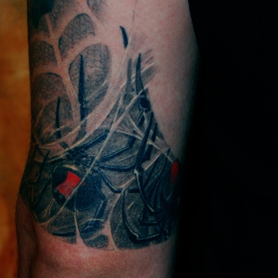 Schwarze Witwe Spinnen Tattoo