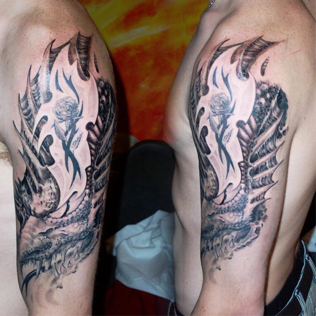 Drache , schlängelnd, Tattoo Unterdeckung