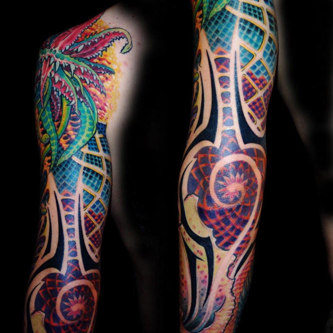 Fraktal Biomechanik Arm Tattoo