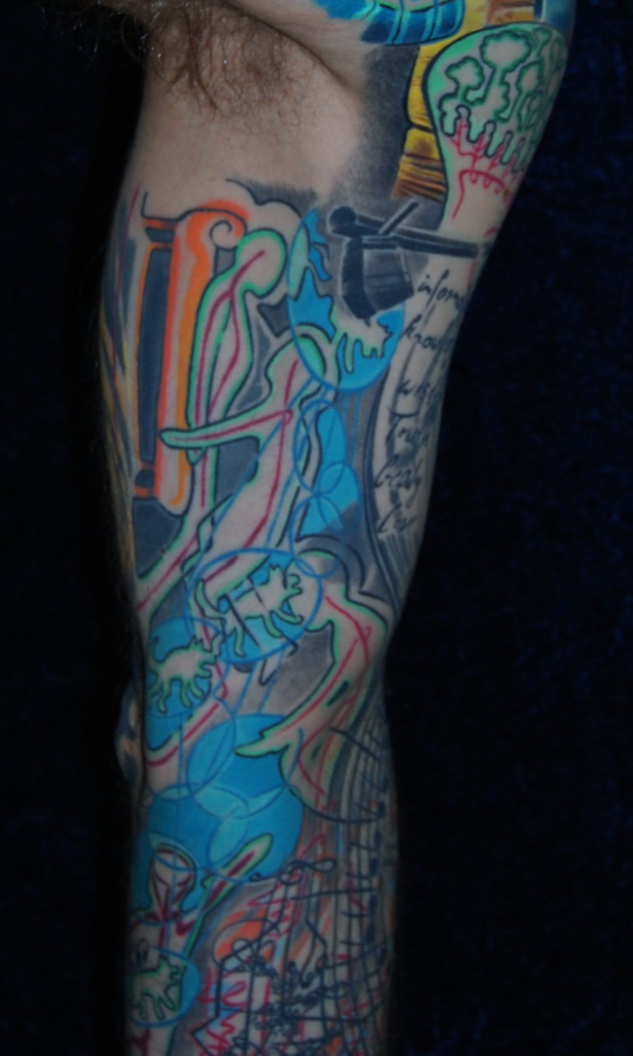 Ganesha Tattoo München it for Life Raul Einzel 1 Bett Musik Plattenspieler Hund<br />
Zyniker Trash Art Tattoo Kunst Kandinski Collage it for Life shit for life hits for life tattoo Raul München