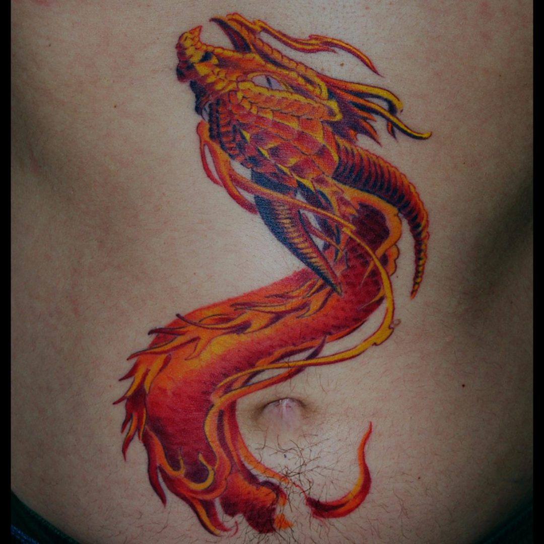 Drache in Farbe Tattoo