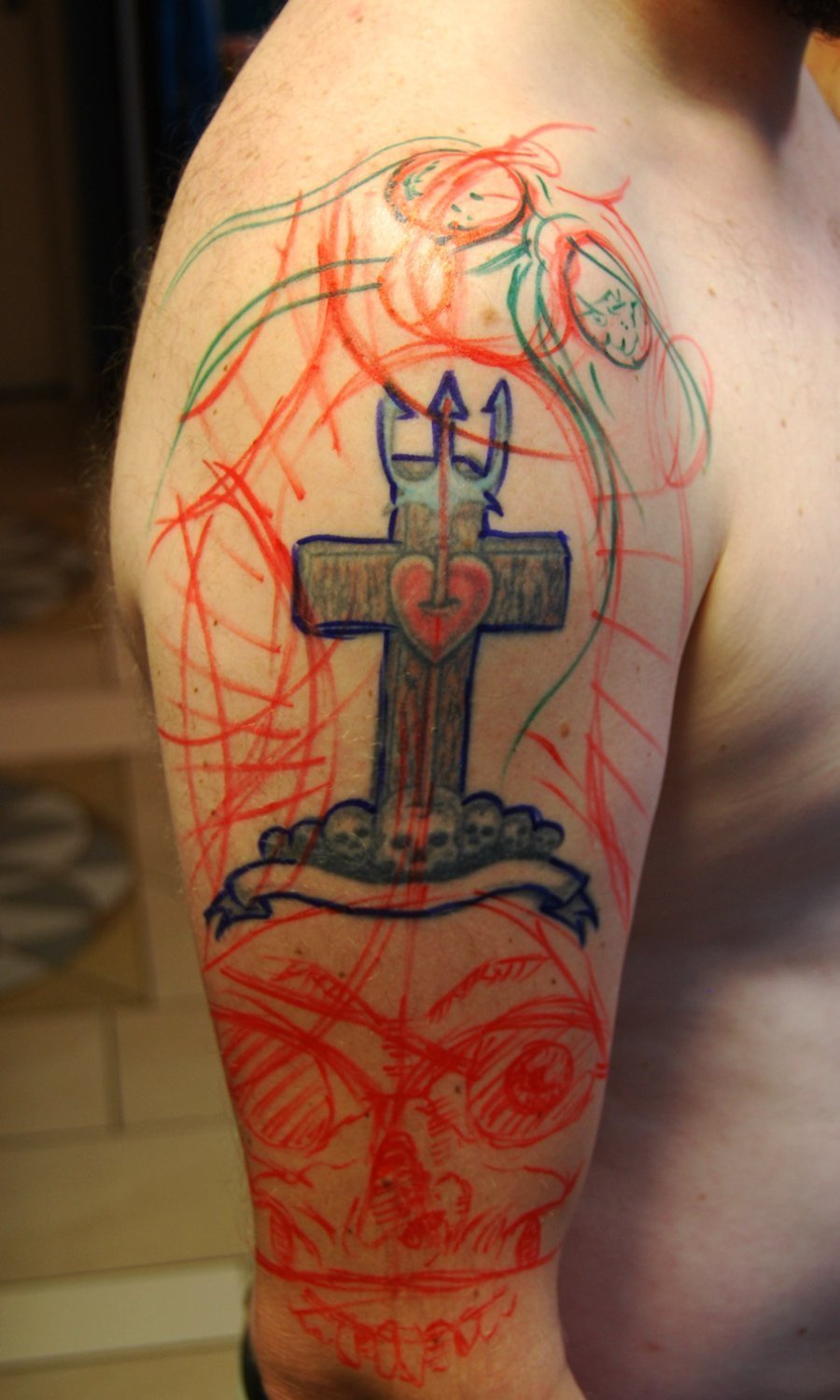 Spaghettimonster to be Tattoo Überdeckung Cover-up tattoo fliegendes Spaghetti Monster it for Life hits for Life Shit for Life Tattoo Raul München Taufkirchen vorher