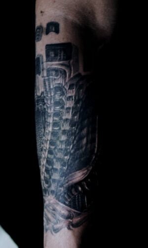 Giger Biomechanik Tattoo Raul it for Life Tätowierstudio München Taufkirchen