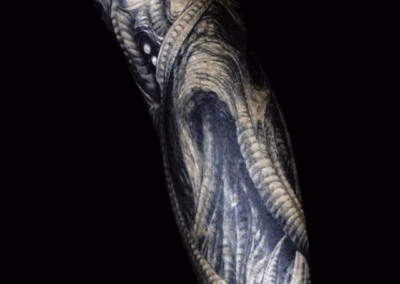 Chtulhu Biomechanik Tattoo Video