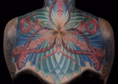 Kraken Tentakel Sucker Mandala Chest Tattoo Video