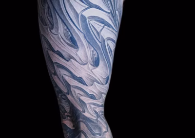 Knochenrüstung Biomechanik Tattoo